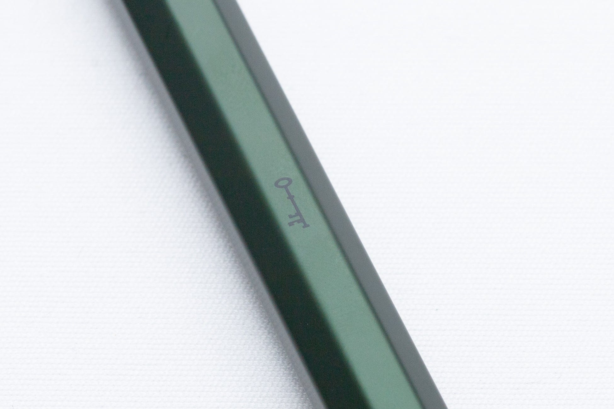 The green body and small Nagasawa key mark. Product photograph: Nagasawa.