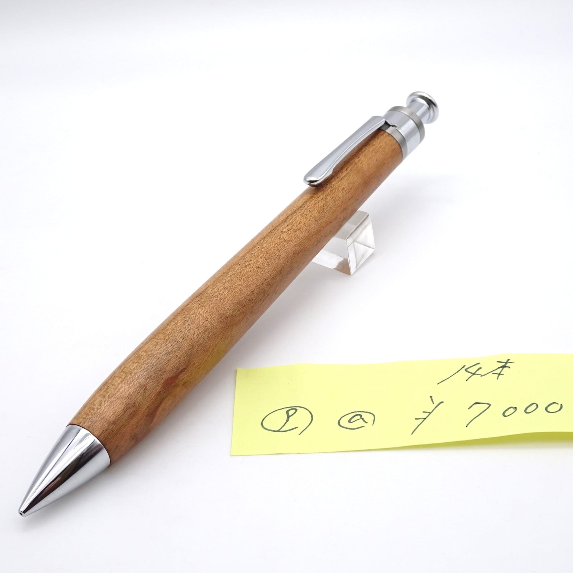 Setsu yamazakura (wild cherry) mechanical pencil, lot 9, photographed with the maker’s numbered price note.